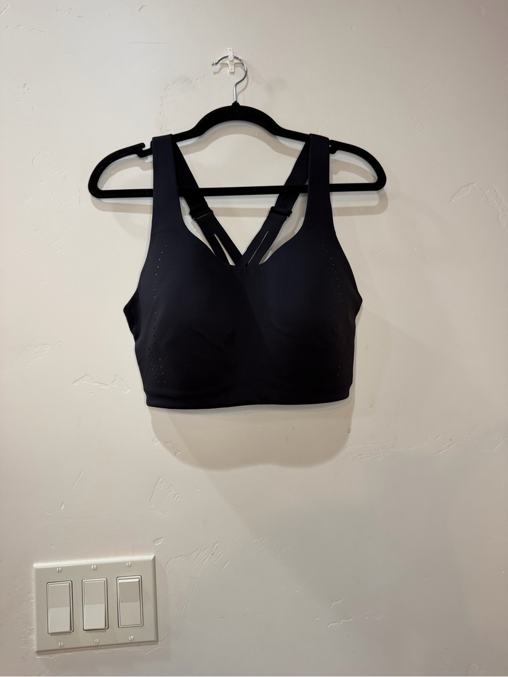 Lululemon Black Strappy Wireless Sports Bra #129